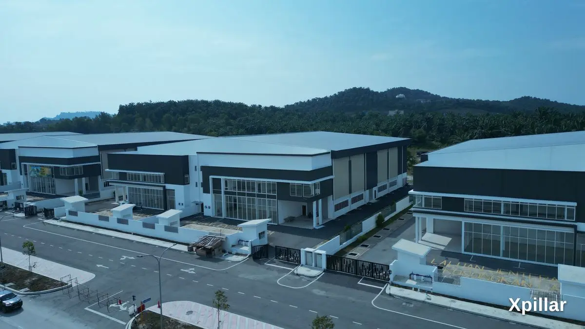 HEADLINE:
Prime Industrial Space in the Heart of Puncak Alam — Desa Alam Indah Semi-Detached Factories